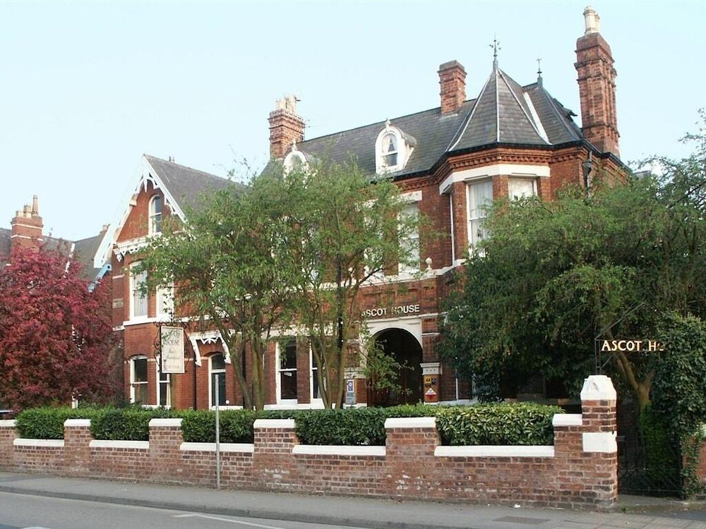 Ascot House Hotel York Bagian luar foto